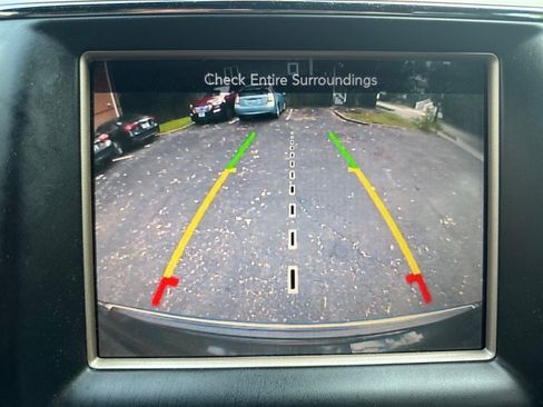 Used 2015 Jeep Grand Cherokee Overland w/ Advanced Technology Group AWD/4WD image 24