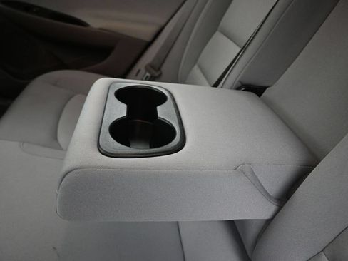 Used 2022 Chevrolet Malibu LT FWD image 30