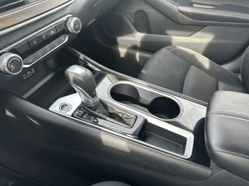 Used 2024 Nissan Altima 2.5 SV image 21