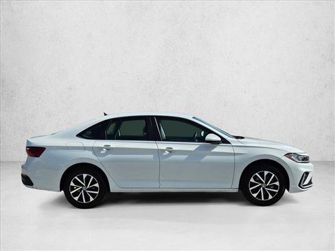 Used 2025 Volkswagen Jetta S FWD image 4