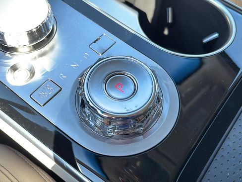 Certified 2026 Genesis GV70 2.5T image 32