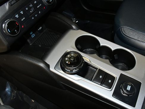 Used 2021 Ford Bronco Sport Outer Banks w/ Outer Banks Package (96D) image 32