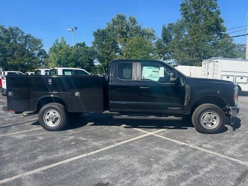 New 2026 Ford F350 XL w/ XL Chrome Package AWD/4WD image 10