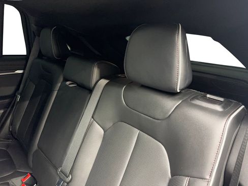 Used 2025 Jeep Wagoneer S Limited image 37