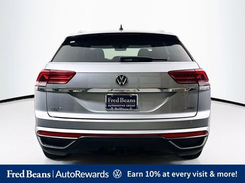 Used 2023 Volkswagen Atlas Cross Sport SE w/ Black Wheel Package AWD/4WD image 7