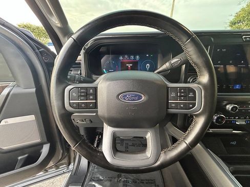 Used 2025 Ford F350 Lariat w/ Lariat Ultimate Package AWD/4WD image 16