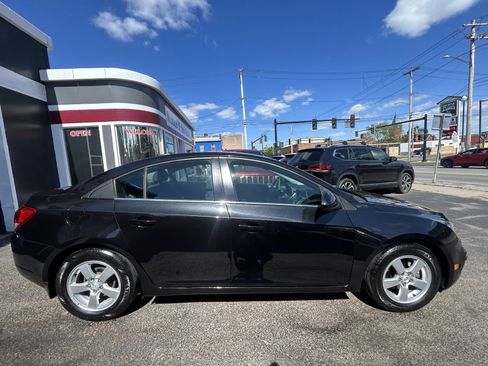 Used 2016 Chevrolet Cruze LT FWD image 4