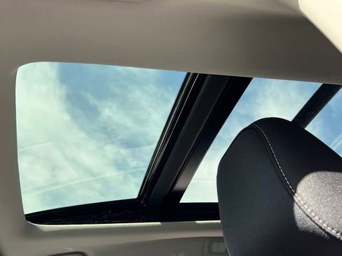 New 2025 Nissan Pathfinder SV w/ SV Premium Package image 21