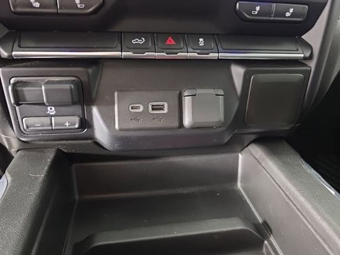 Used 2020 GMC Sierra 2500 SLE w/ SLE Convenience Package image 23