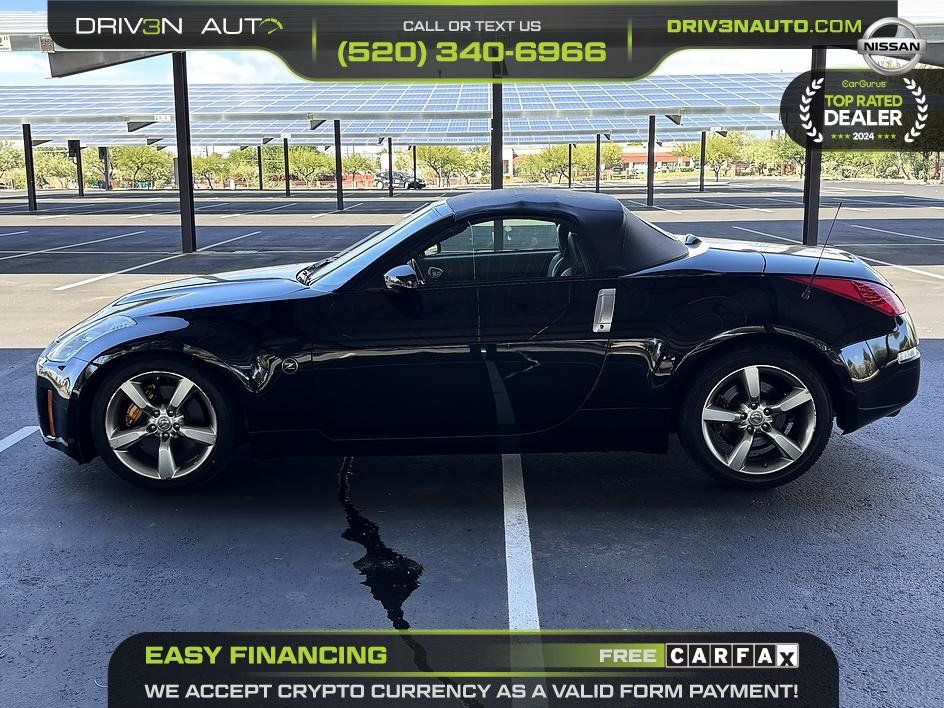 Used 2008 Nissan 350Z Grand Touring RWD image 4