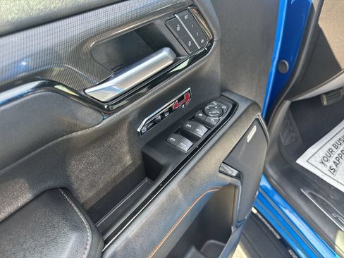 Used 2024 GMC Sierra 1500 AT4 w/ Technology Package AWD/4WD image 23