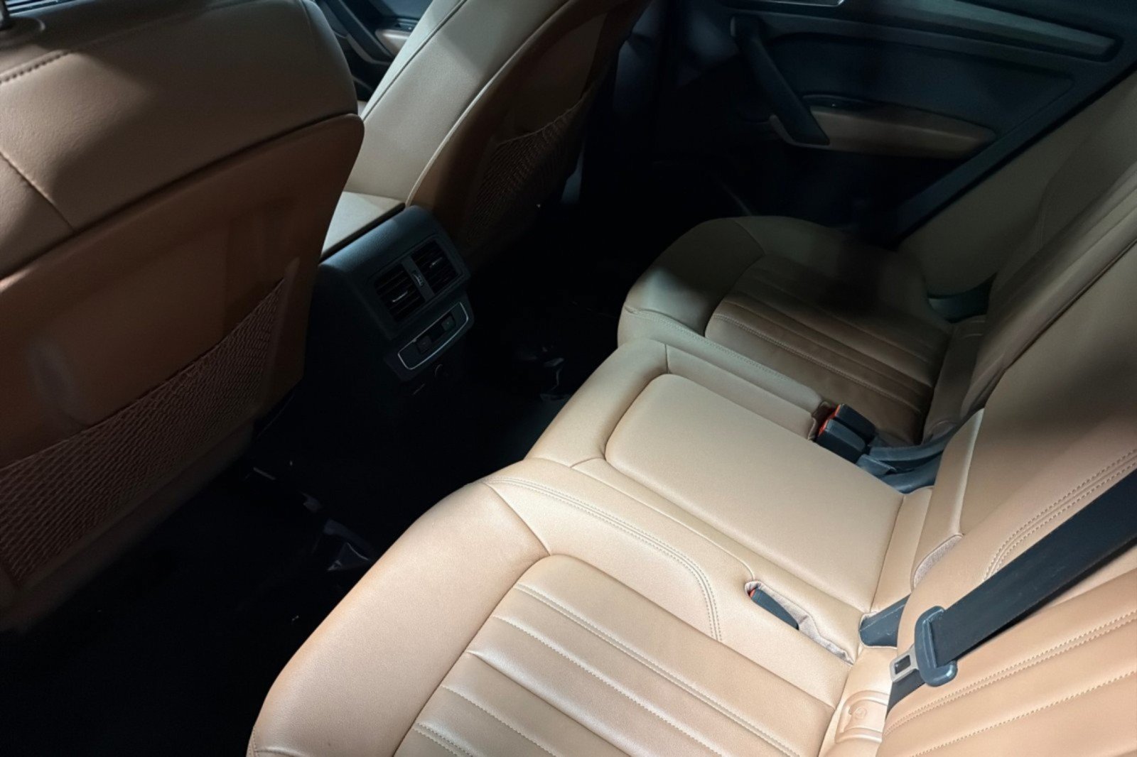 Used 2023 Audi Q5 2.0T Premium w/ Convenience Package AWD/4WD image 11