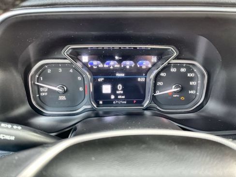 Used 2021 GMC Yukon Denali w/ Denali Premium Package AWD/4WD image 11