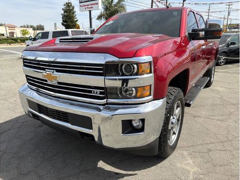 Used 2018 Chevrolet Silverado 2500 LTZ w/ Duramax Plus Package image 19