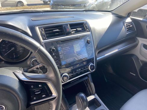 Used 2018 Subaru Outback 2.5i Limited image 14