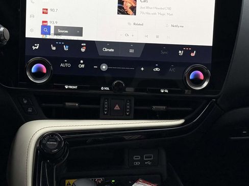 Used 2022 Lexus NX 450h+ AWD image 19