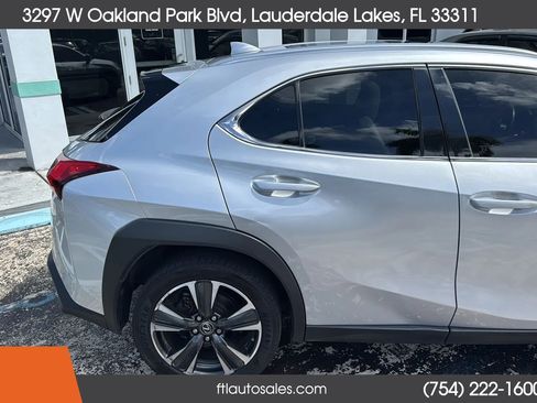 Used 2019 Lexus UX 200 w/ Premium Package FWD image 13