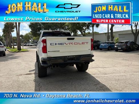 Used 2020 Chevrolet Silverado 1500 LT Trail Boss AWD/4WD image 9