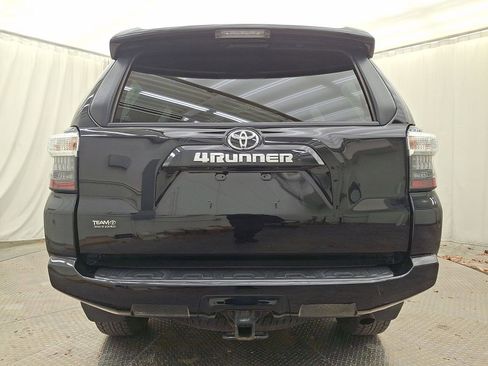 Certified 2022 Toyota 4Runner SR5 Premium image 23