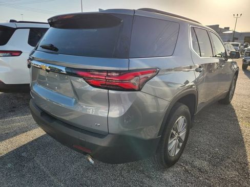 Used 2023 Chevrolet Traverse LT AWD/4WD image 5