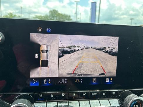 Used 2024 Chevrolet Colorado Z71 w/ Z71 Convenience Package 2 image 22