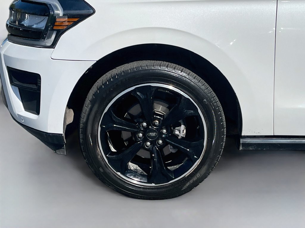 Used 2023 Ford Expedition Max Limited AWD/4WD image 34
