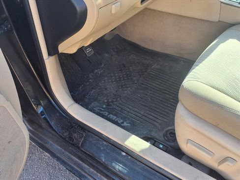 Used 2017 Toyota Camry LE image 24