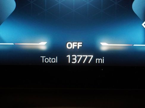 Used 2025 BMW X3 xDrive30i w/ M Sport Package image 4