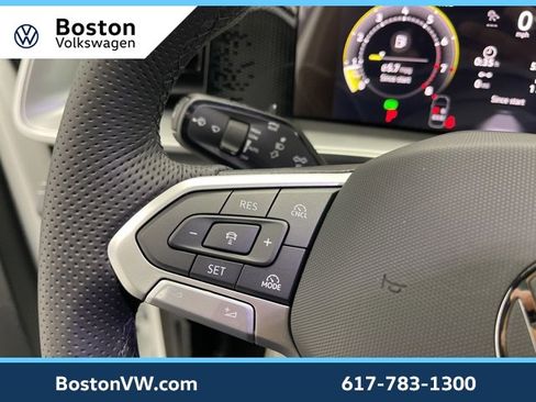 New 2026 Volkswagen Tiguan SE R-Line image 16