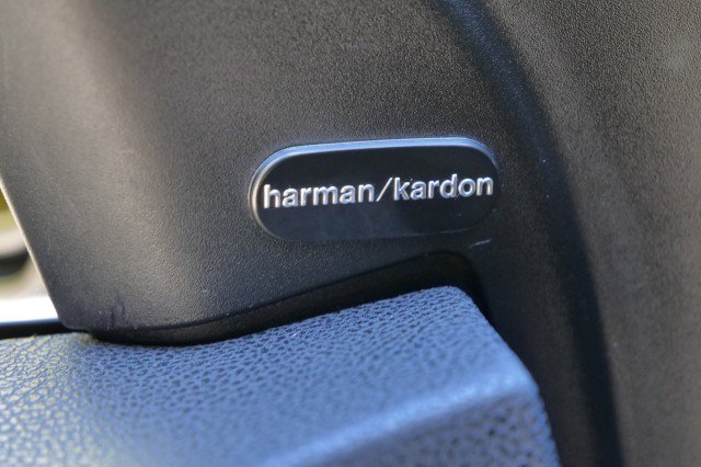 Used 2012 Chrysler 300 SRT8 w/ 19-Premium Speaker Group RWD image 12