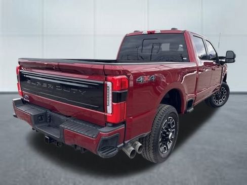 Used 2025 Ford F250 Platinum image 4