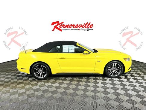 Used 2017 Ford Mustang GT Premium image 8