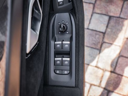 Used 2024 Lamborghini Urus Performante AWD/4WD image 21