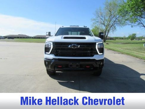New 2026 Chevrolet Silverado 2500 LT w/ Trail Boss Package AWD/4WD image 2