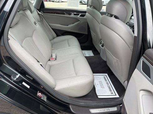 Used 2017 Genesis G80 3.8 w/ Option Group 02 image 21