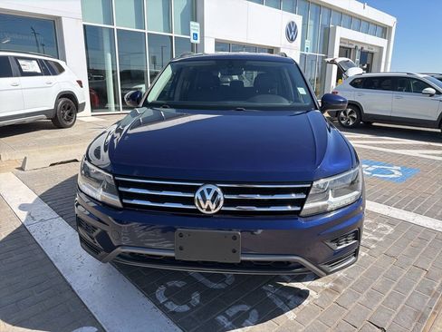 Used 2021 Volkswagen Tiguan SE w/ 3-Row Tiguan MDO Package image 2