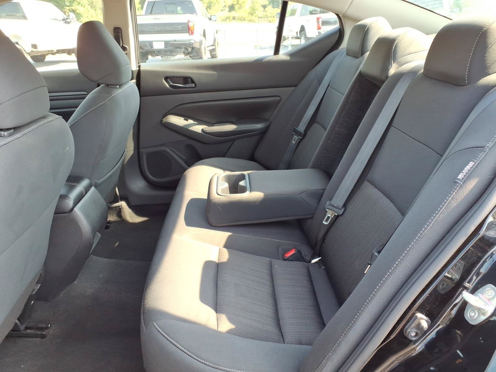 Used 2024 Nissan Altima 2.5 SV FWD image 16