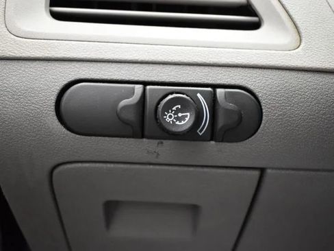 Used 2011 Chevrolet Malibu LS image 21