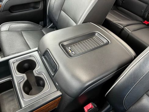 Used 2018 Chevrolet Silverado 2500 High Country AWD/4WD image 29