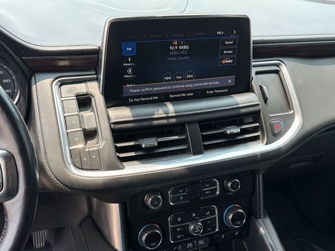 Used 2021 Chevrolet Tahoe LT w/ LT Signature Package RWD image 17
