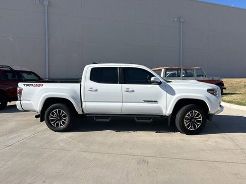 Used 2023 Toyota Tacoma TRD Sport w/ Technology Package image 2