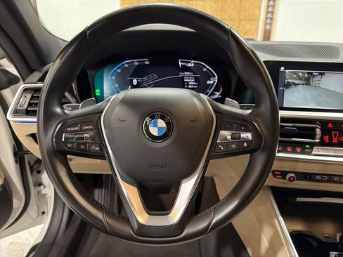 Used 2021 BMW 430i Coupe w/ Convenience Package image 11