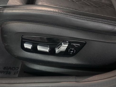 Used 2023 BMW M550i xDrive w/ Executive Package image 16