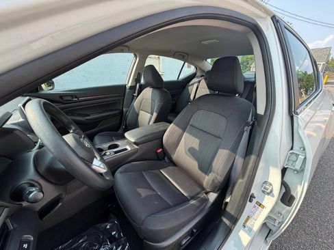 Used 2026 Nissan Altima 2.5 SV FWD image 36