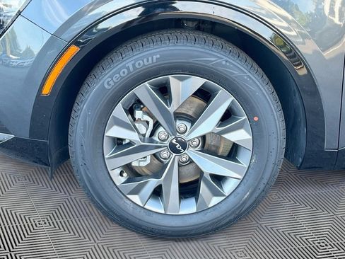 Certified 2023 Kia Sportage SX FWD image 11
