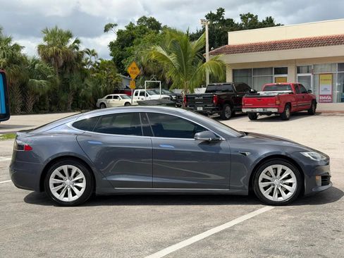 Used 2017 Tesla Model S 75 RWD image 4