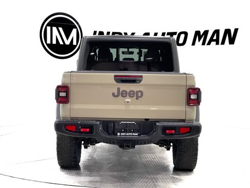 Used 2020 Jeep Gladiator Rubicon AWD/4WD image 5