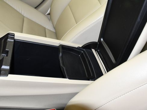 Used 2018 Acura RDX AWD image 25