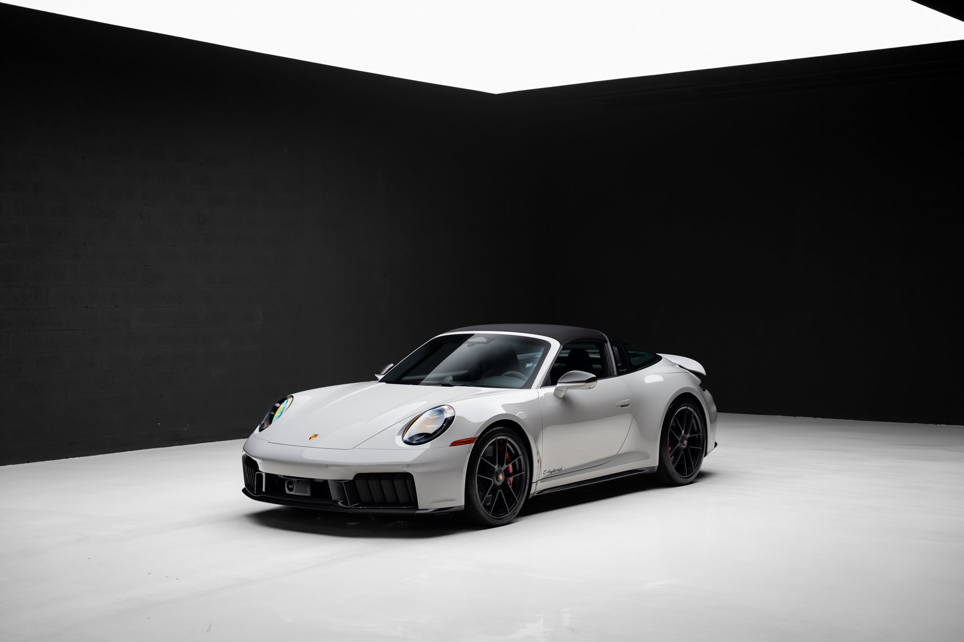 Used 2026 Porsche 911 Targa 4 GTS AWD/4WD image 4