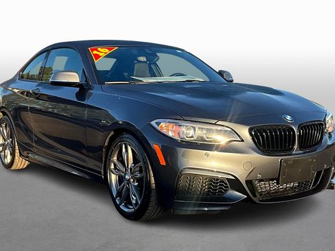 Used 2016 BMW M235i Coupe image 10
